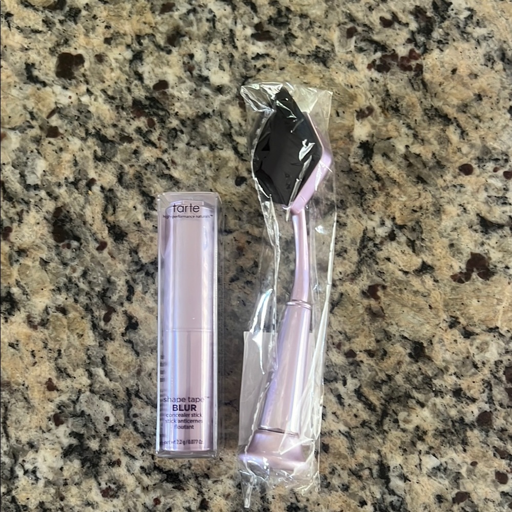Tarte Shape tape blur concealer stick
